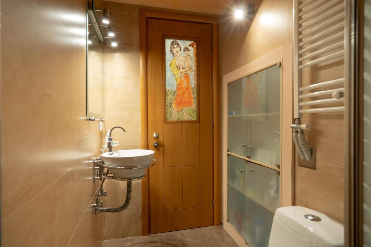 Acropolis Metro St.3 Bedrοοms 6 Persons Maisonette Atena Exterior foto