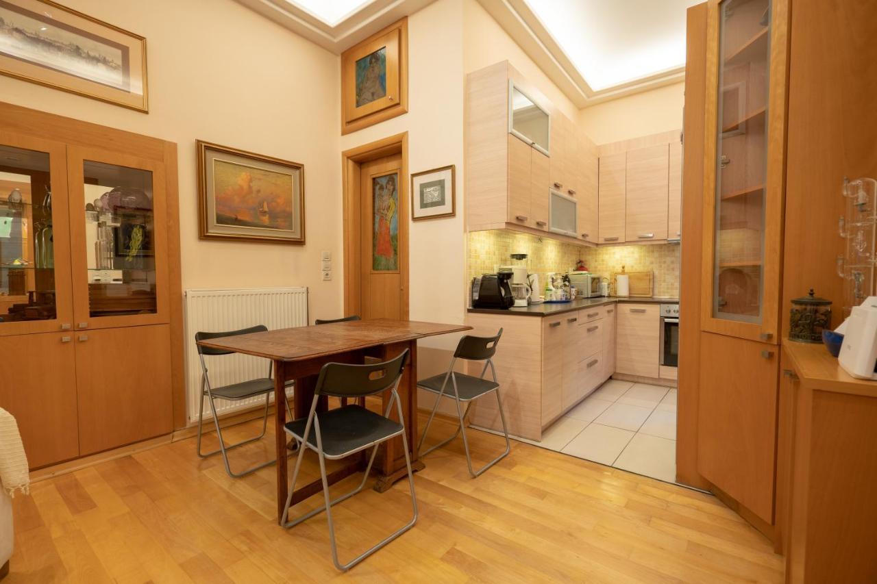 Acropolis Metro St.3 Bedrοοms 6 Persons Maisonette Atena Exterior foto