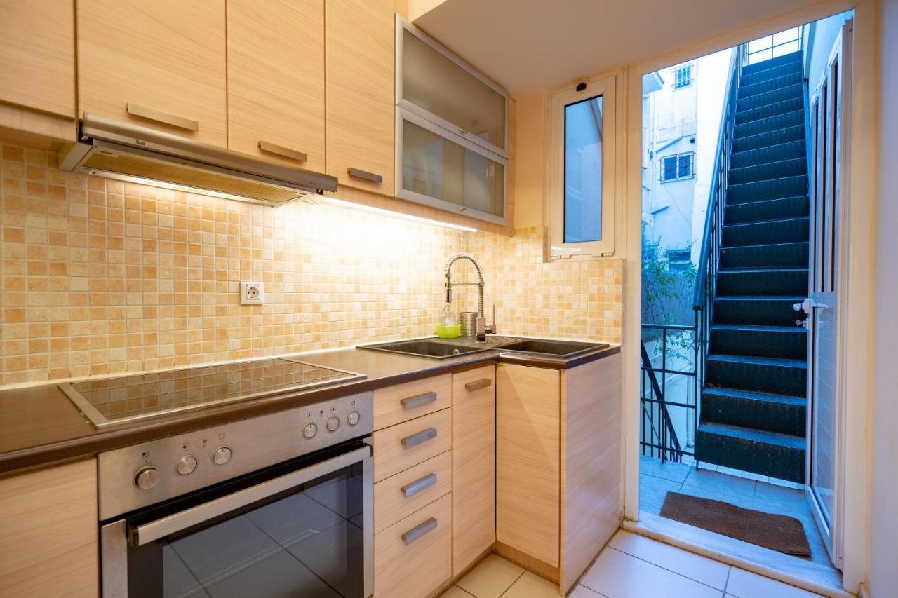 Acropolis Metro St.3 Bedrοοms 6 Persons Maisonette Atena Exterior foto